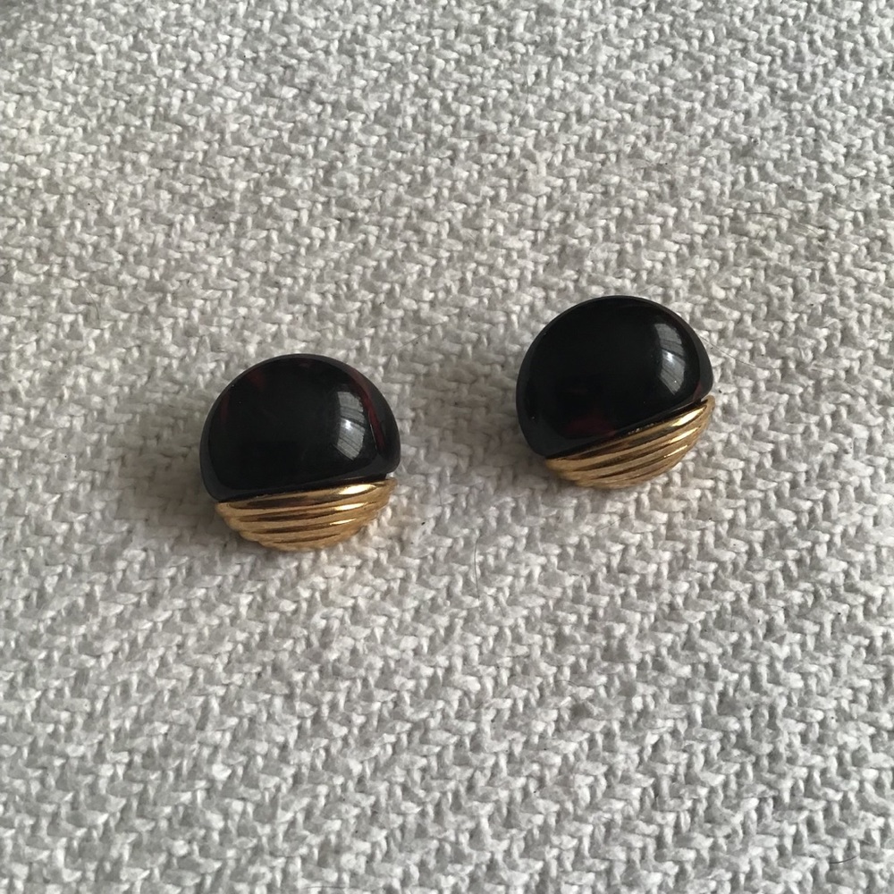 Dark brown and gold round earrings